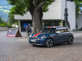 MINI Cooper Oxford Edition celebra 25 anni di storia MINI Cooper Oxford Edition