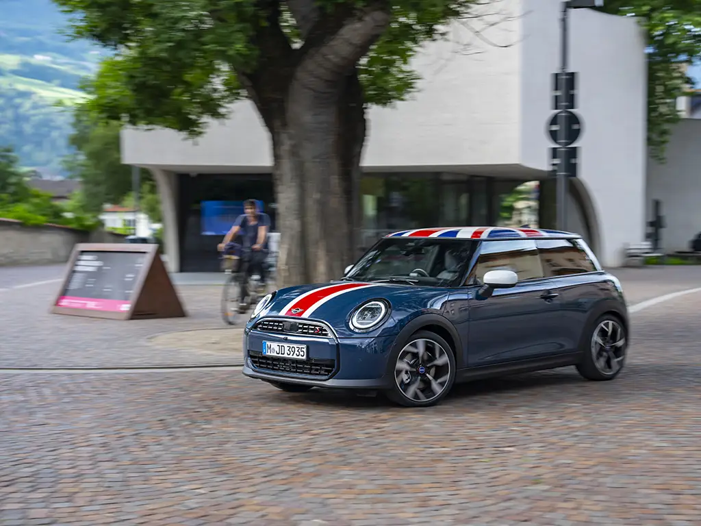 MINI Cooper Oxford Edition