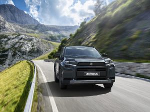 Nuova Suzuki Across