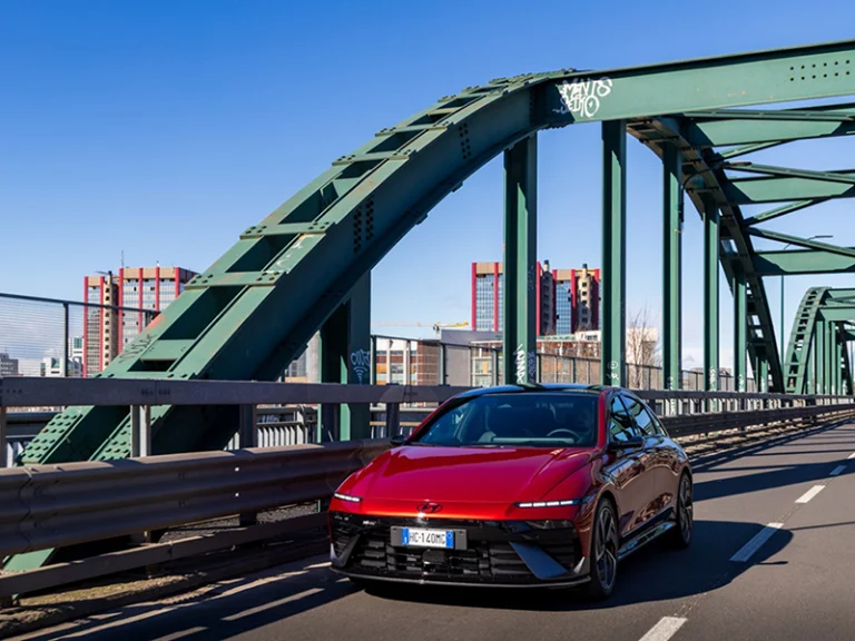 Hyundai IONIQ 6 N Line: aperti gli ordini in Italia