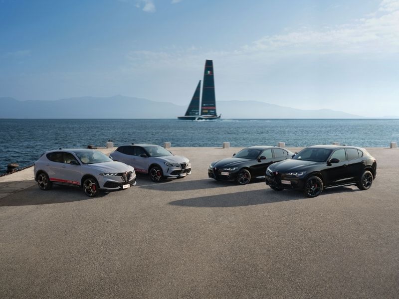 Alfa Romeo Edizione Luna Rossa