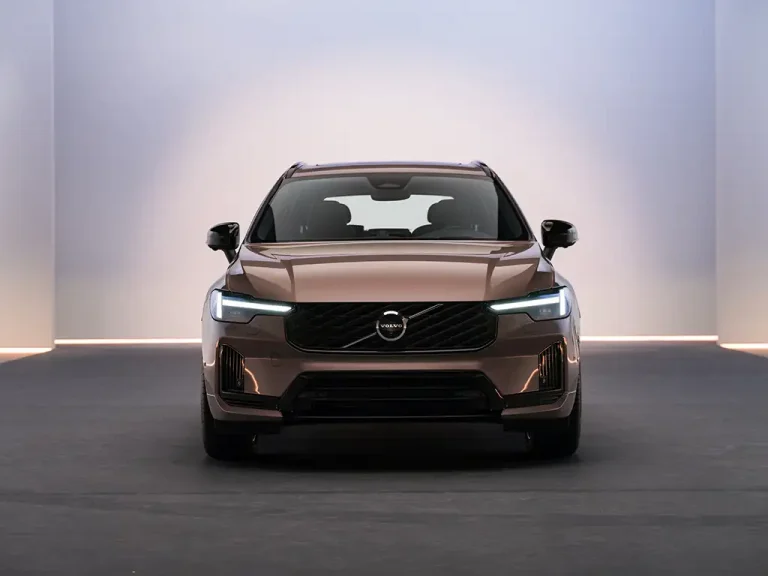 Volvo XC40 2026: più tecnologia e sicurezza per restare protagonista
