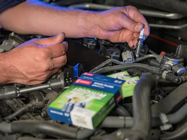 Candele di accensione: i consigli DENSO per evitare errori in officina