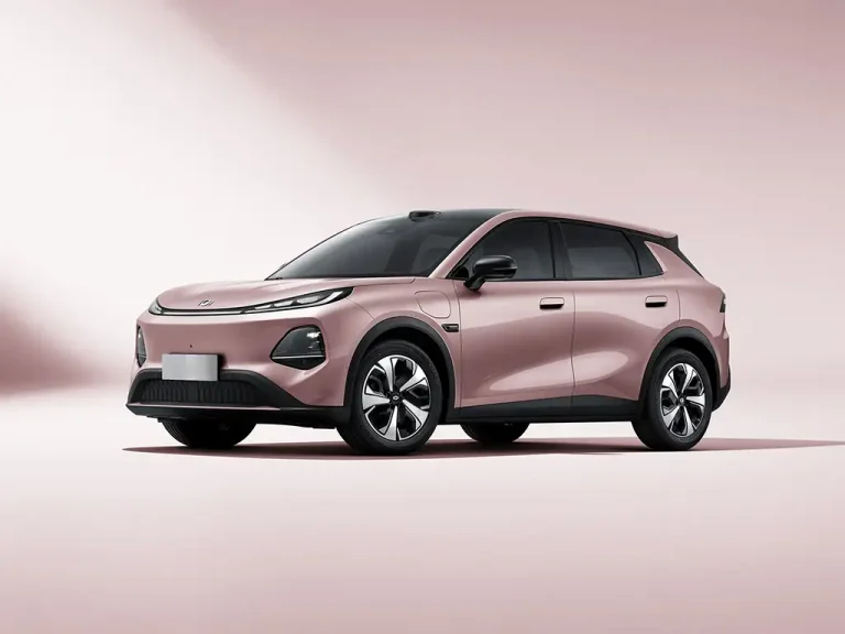 Changan Nevo debutta in Europa: tre nuovi modelli elettrici e ibridi
