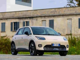 GAC AION UT arriva in Italia: 204 CV, 430 km di autonomia e prezzi da 25.750 euro GAC AION UT