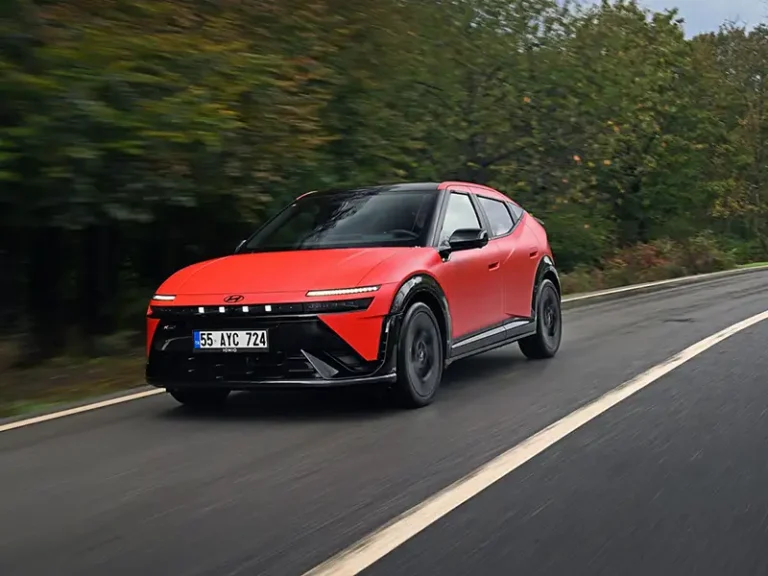 Hyundai IONIQ 3 vince il Premio Opinion Leader Auto Europa 2027